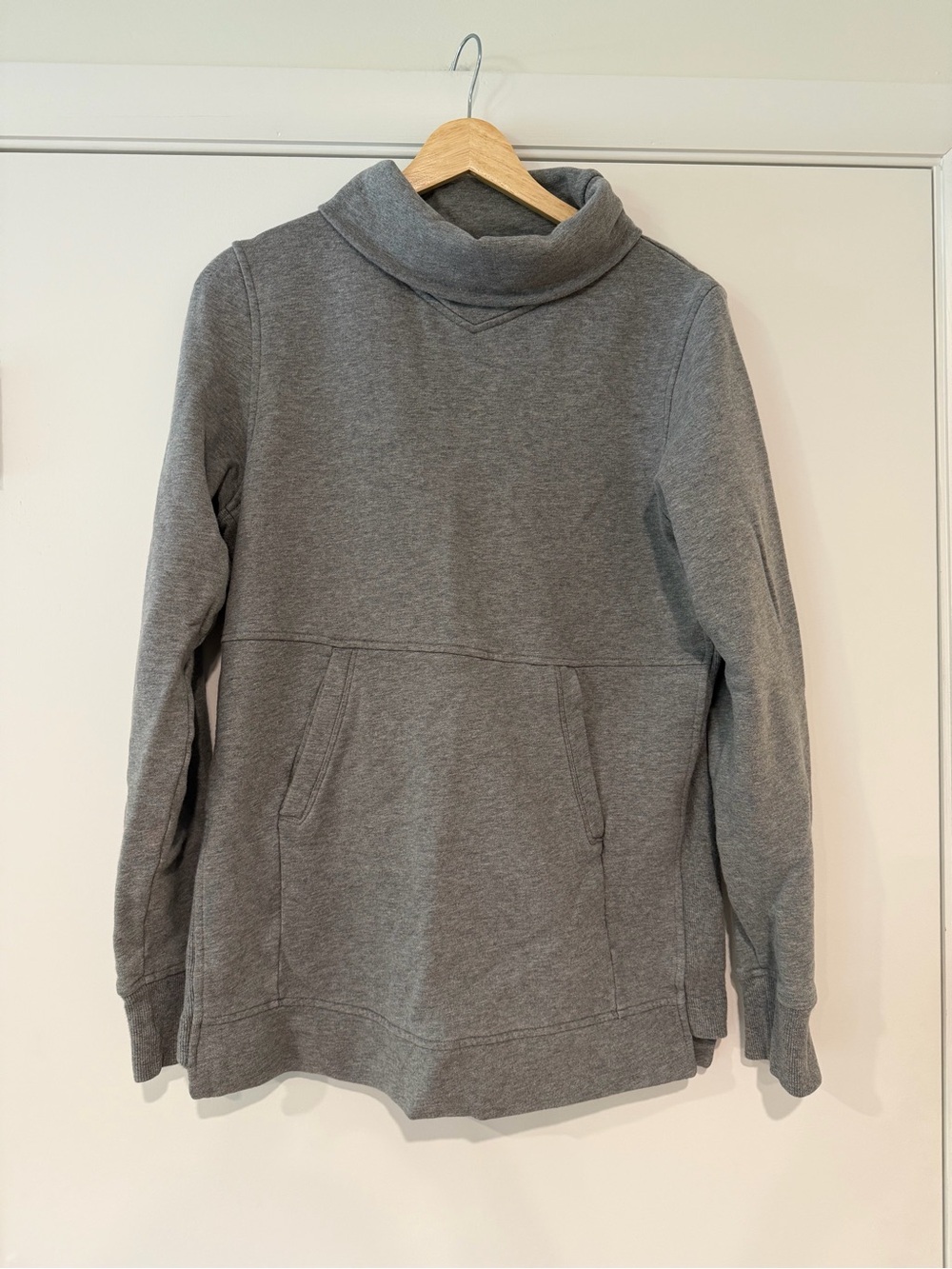 Lululemon • Press Pause Funnel Neck Sweatshirt - Picture 5 of 8